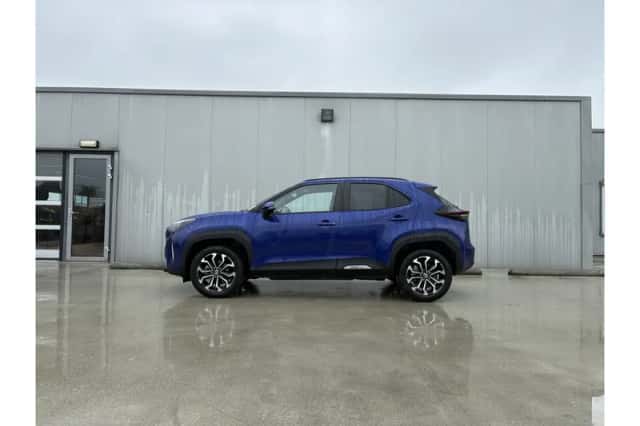 Toyota Yaris Cross (2023) thumbnail 2