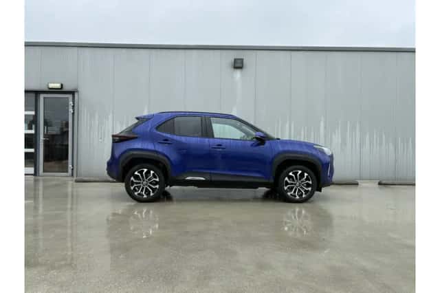 Toyota Yaris Cross (2023) thumbnail 3