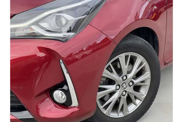 Toyota Yaris (2018) thumbnail 5