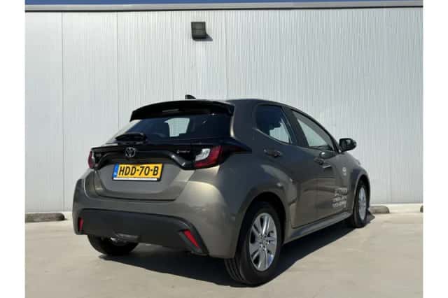 Toyota Yaris (2025) thumbnail 5