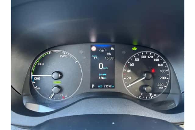 Toyota Yaris (2024) thumbnail 2