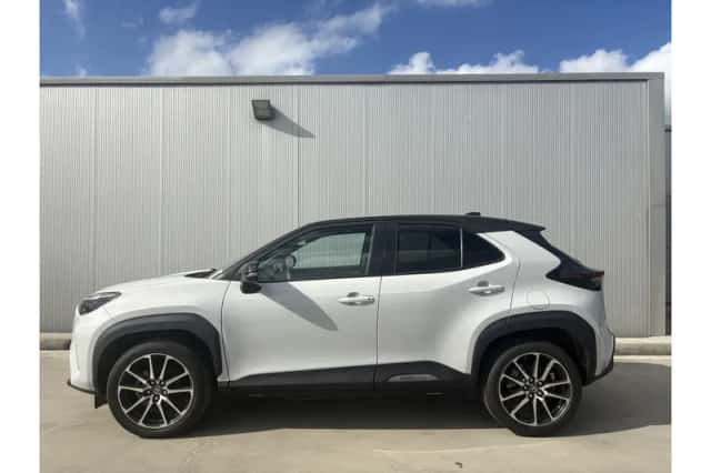 Toyota Yaris Cross (2023) thumbnail 3