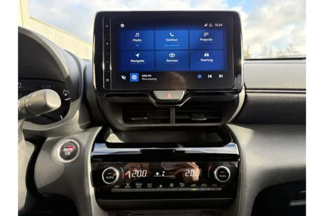 Toyota Yaris Cross (2023) thumbnail 5