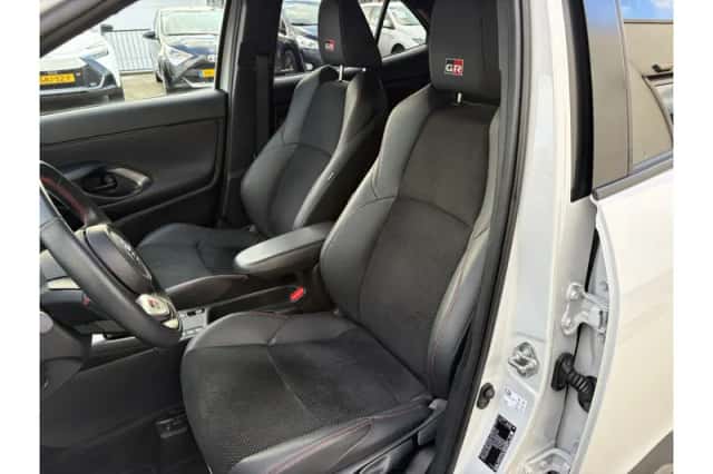 Toyota Yaris Cross (2023) thumbnail 6