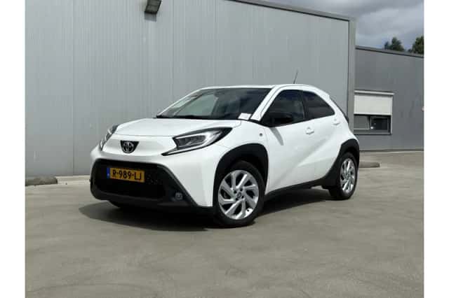 Toyota Aygo X (2022) thumbnail 1