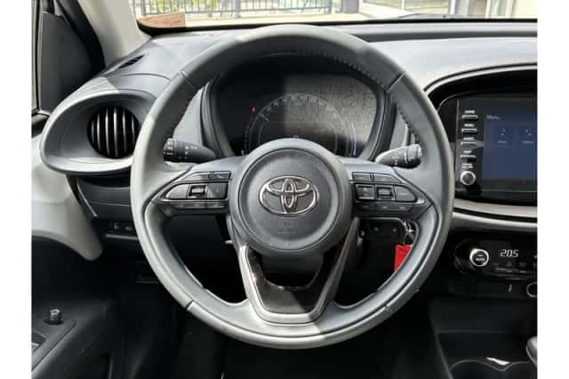 Toyota Aygo X (2022) thumbnail 4