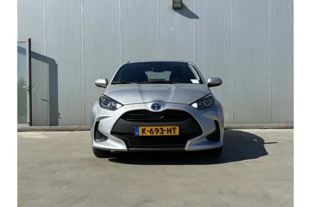 Toyota Yaris (2020) thumbnail 4