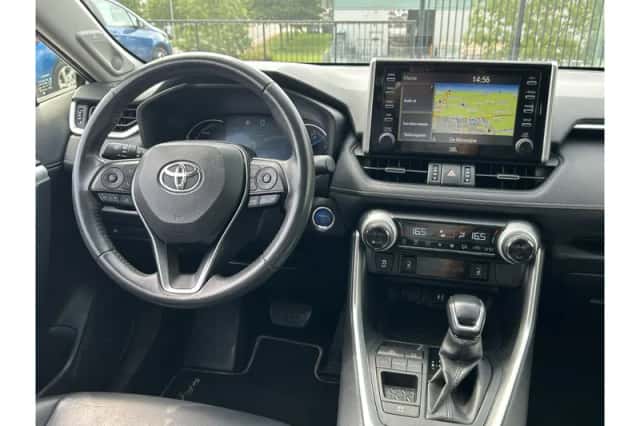 Toyota RAV4 (2019) thumbnail 3