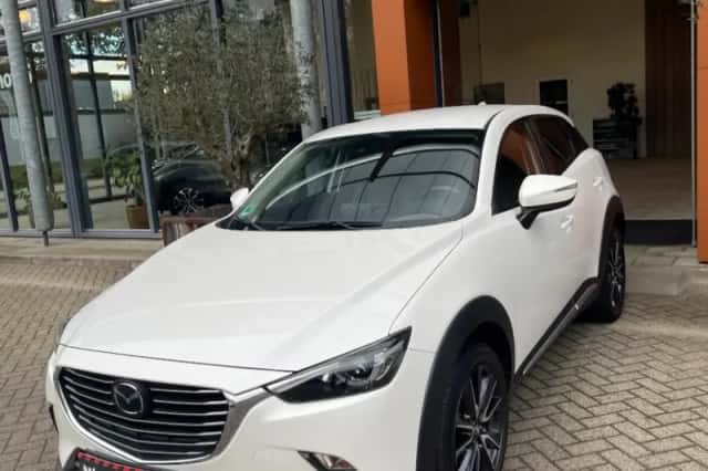 Mazda CX-3 (2017) thumbnail 2