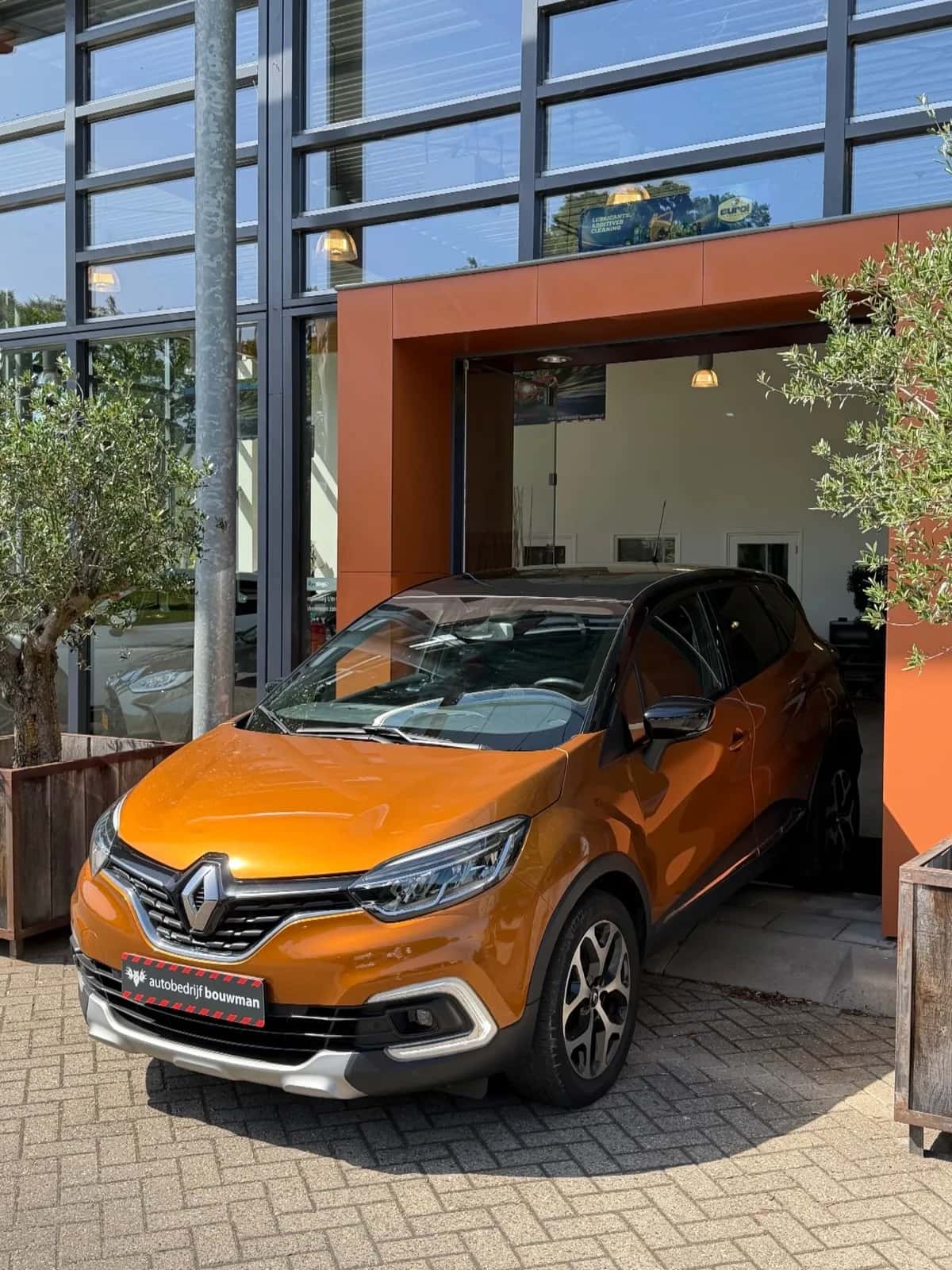 Renault Captur (2018) — foto 1