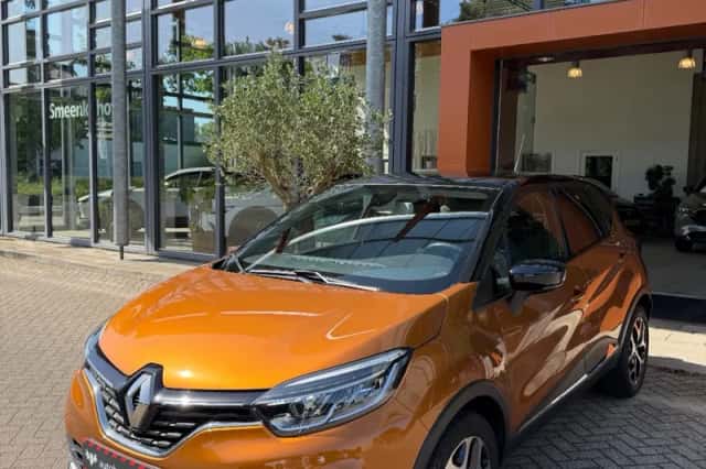 Renault Captur (2018) thumbnail 2