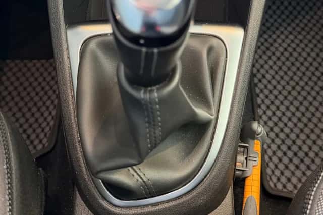 Renault Captur (2018) thumbnail 13