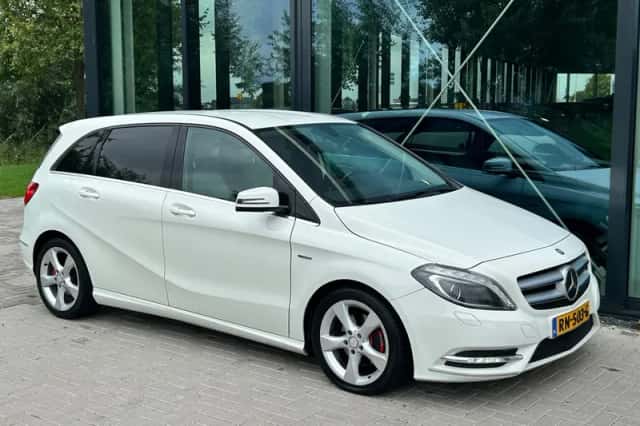 Mercedes-Benz B-Klasse (2012) thumbnail 4