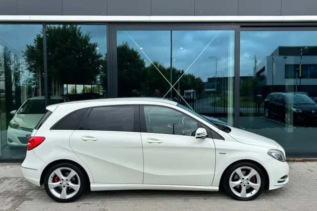 Mercedes-Benz B-Klasse (2012) thumbnail 5