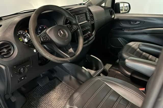 Mercedes-Benz Vito (2016) thumbnail 3