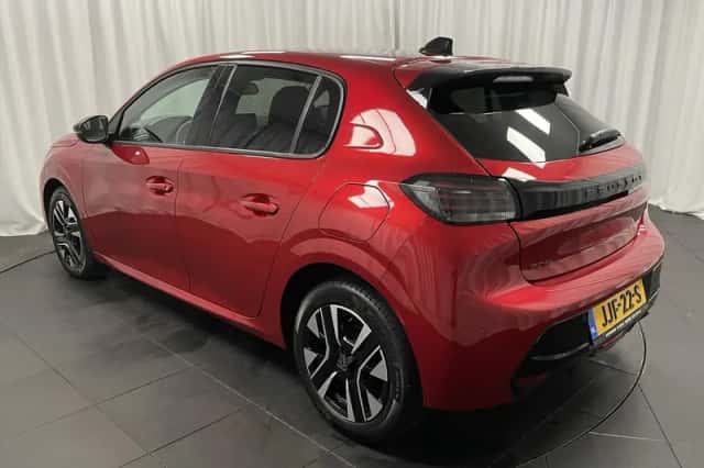 Peugeot 208 (2025) thumbnail 3