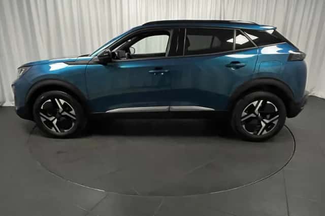 Peugeot 2008 (2025) thumbnail 2