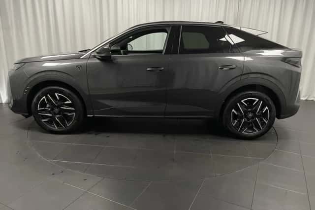Peugeot 3008 (2025) thumbnail 2