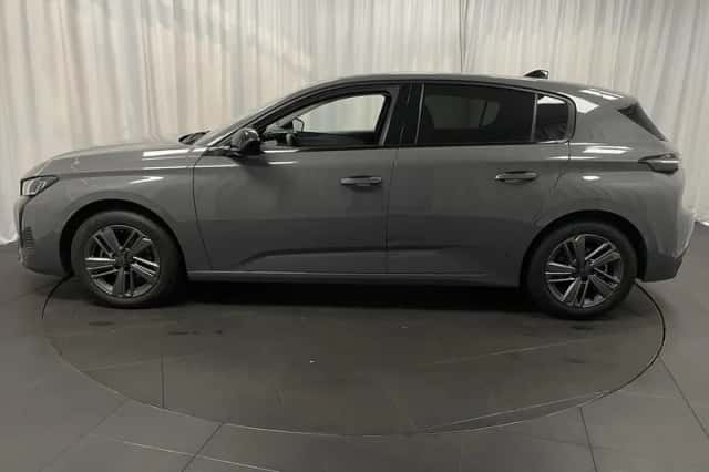 Peugeot 308 (2024) thumbnail 2