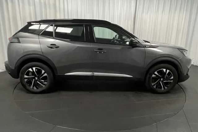 Peugeot 2008 (2022) thumbnail 5