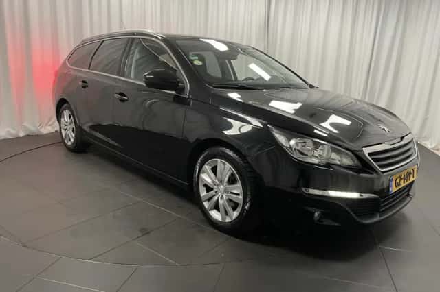 Peugeot 308 (2015) thumbnail 6