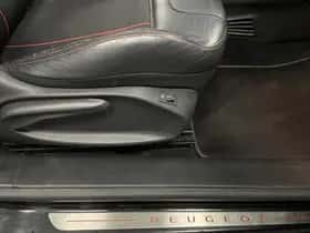 Peugeot 208 (2014) thumbnail 27