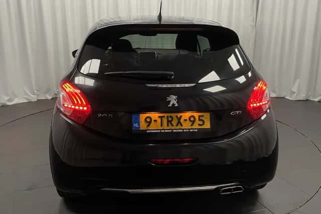 Peugeot 208 (2014) thumbnail 4