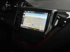 Peugeot 208 (2014) thumbnail 38