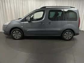 Peugeot Partner (2012) thumbnail 2