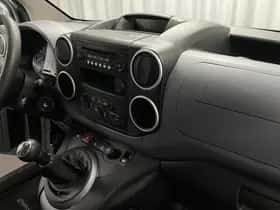 Peugeot Partner (2012) thumbnail 30
