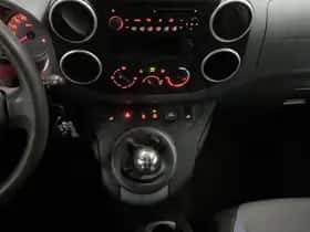 Peugeot Partner (2012) thumbnail 36