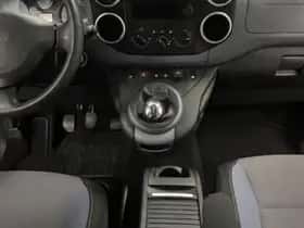 Peugeot Partner (2012) thumbnail 87