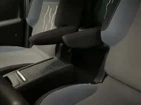 Peugeot Partner (2012) thumbnail 91