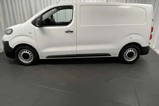 Peugeot Expert (2022) thumbnail 2