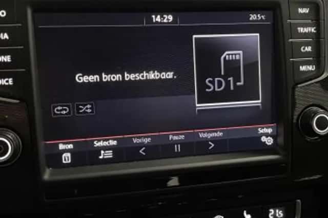 Volkswagen Golf (2015) thumbnail 108