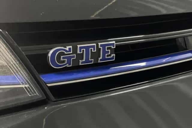 Volkswagen Golf (2015) thumbnail 12