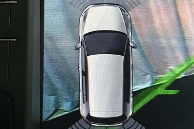Volkswagen Golf (2015) thumbnail 48