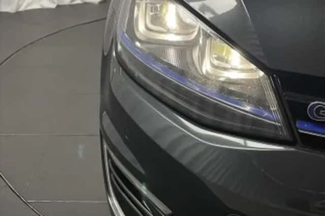 Volkswagen Golf (2015) thumbnail 70