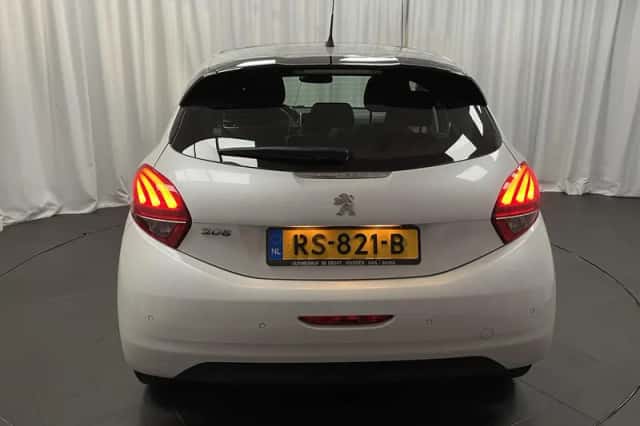 Peugeot 208 (2018) thumbnail 5