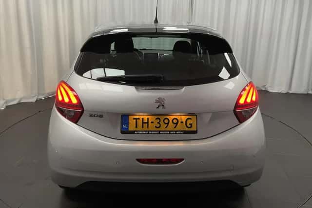 Peugeot 208 (2018) thumbnail 4