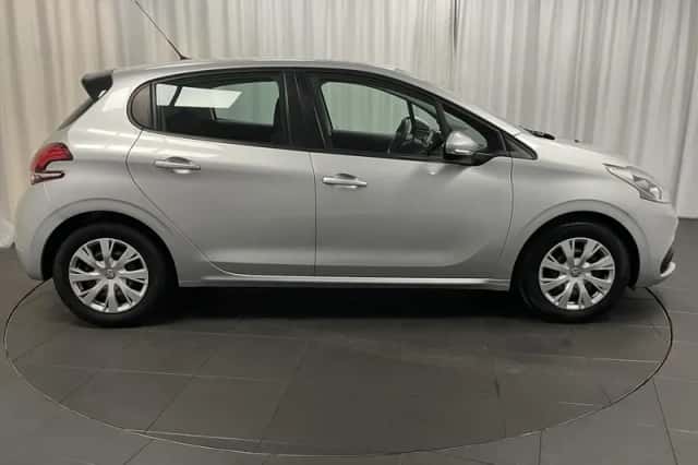 Peugeot 208 (2018) thumbnail 5