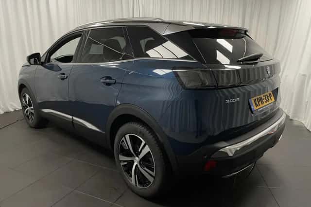 Peugeot 3008 (2024) thumbnail 3