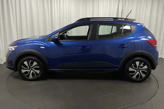 Dacia Sandero Stepway (2025) thumbnail 2
