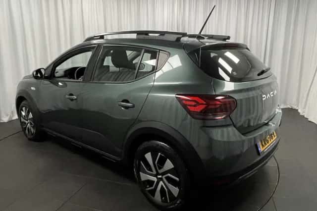 Dacia Sandero Stepway (2025) thumbnail 3