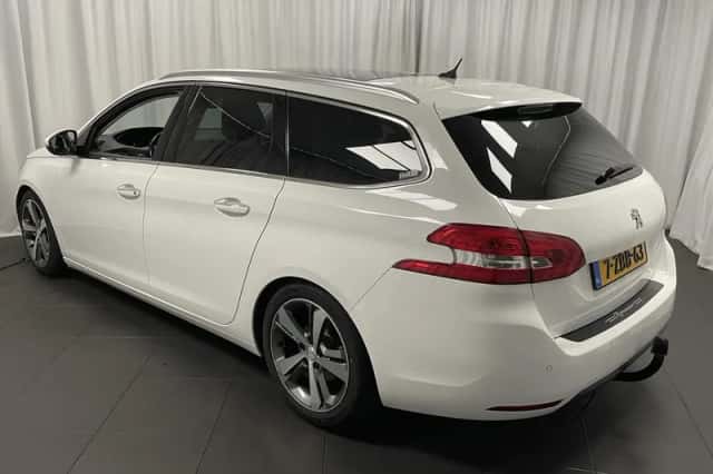 Peugeot 308 (2014) thumbnail 3
