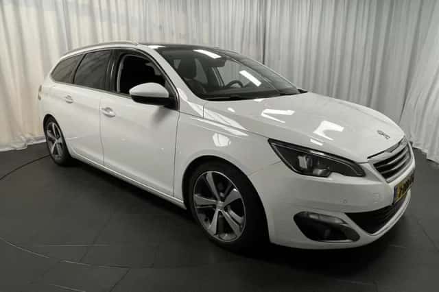 Peugeot 308 (2014) thumbnail 6