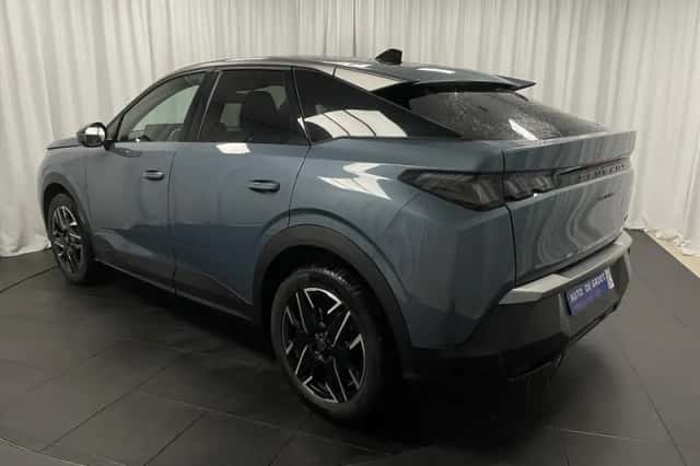 Peugeot 3008 (2024) thumbnail 3