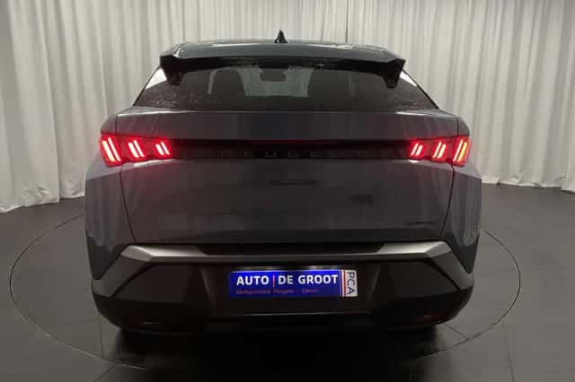 Peugeot 3008 (2024) thumbnail 4