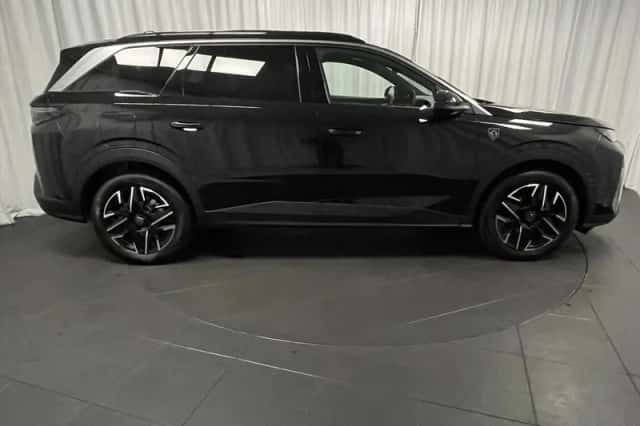 Peugeot 5008 (2025) thumbnail 5