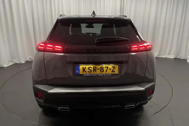 Peugeot 2008 (2024) thumbnail 4